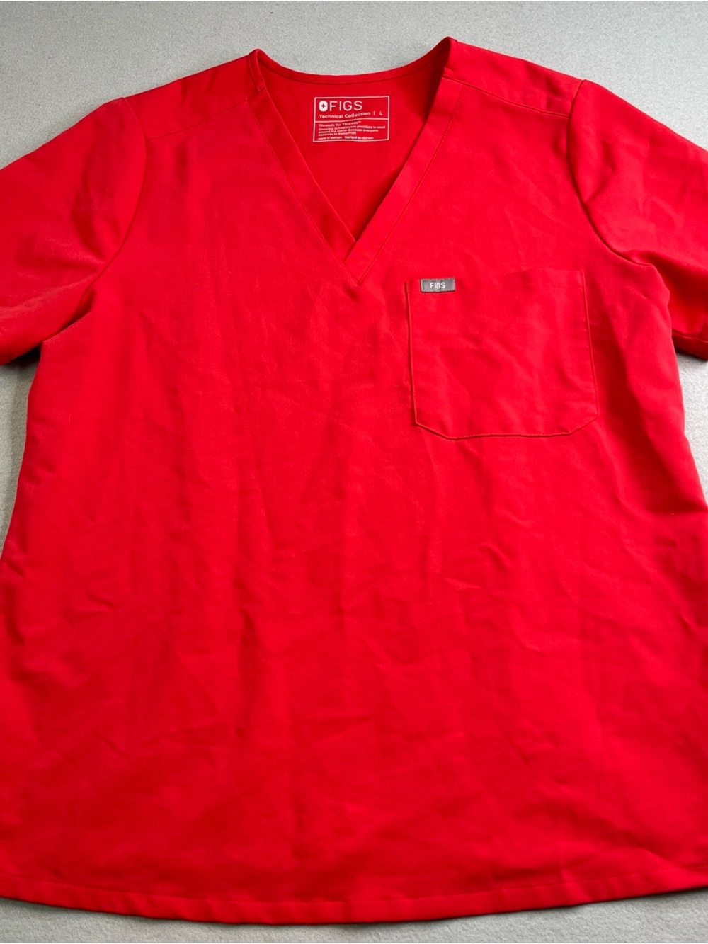 FIGS Shirt Womens L Red Catarina Technical Collection V-Neck Polyester